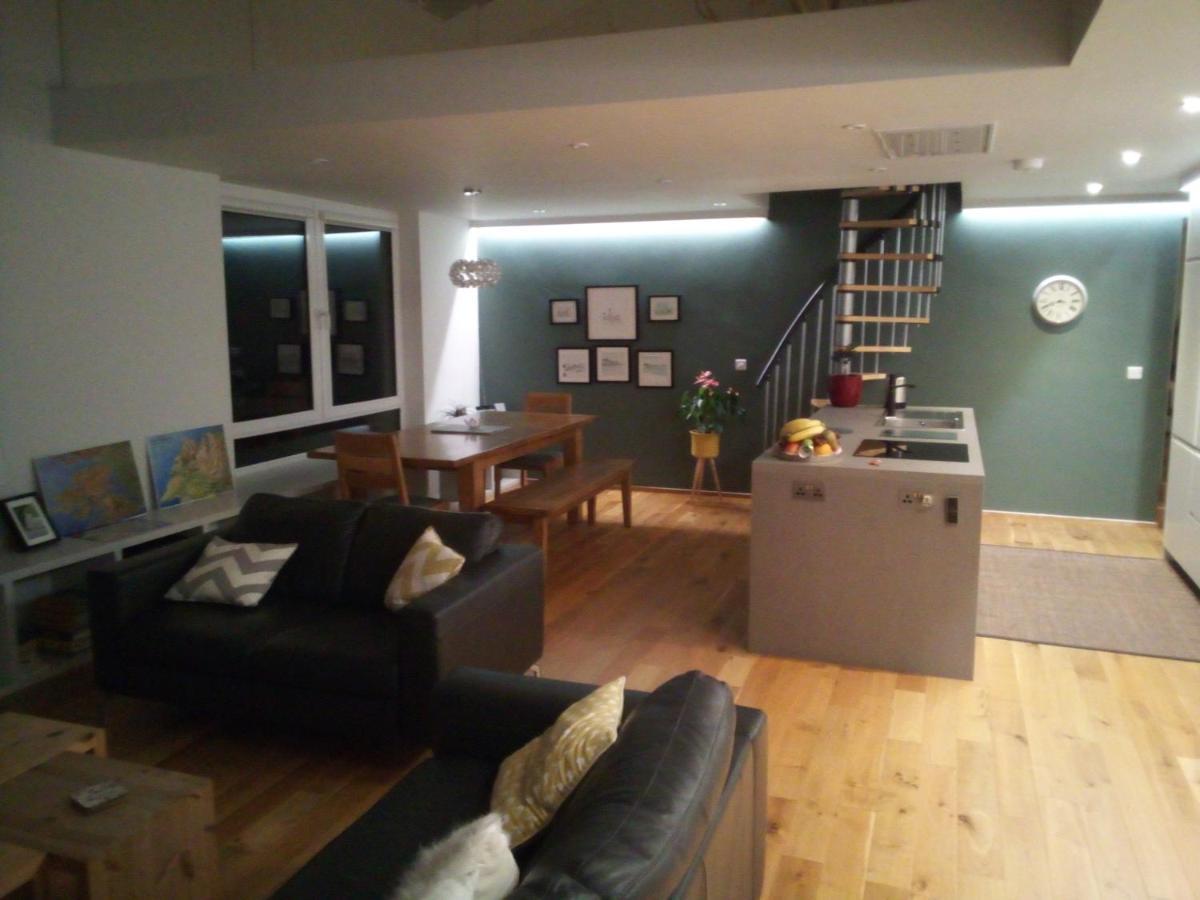 Spacious Contemporary Chalet Type Apartment. Galway Exteriör bild